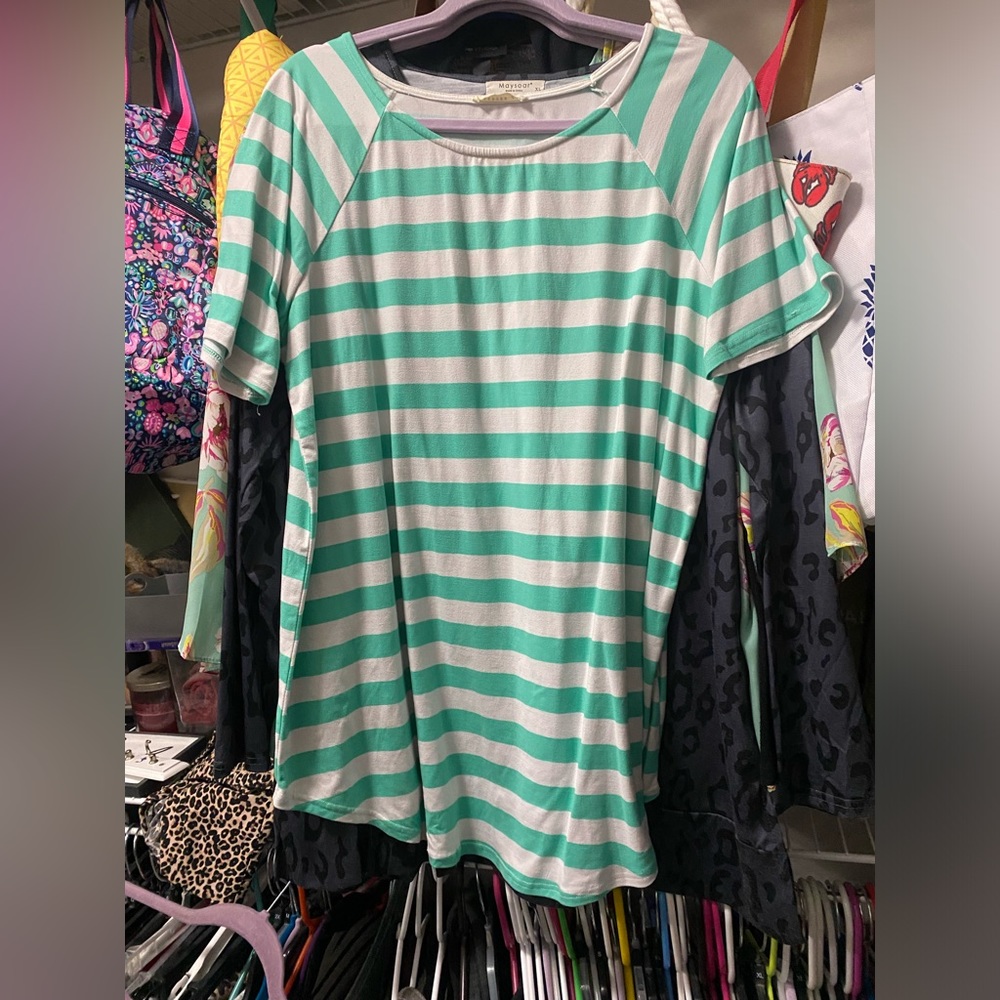 Boutique brand stripped shirt